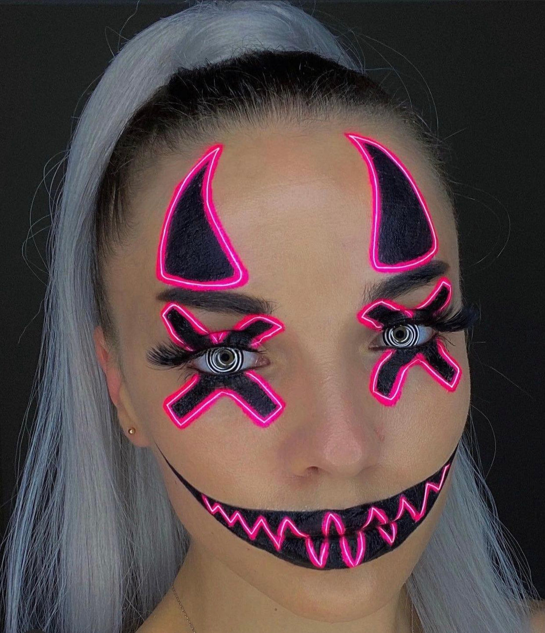 BLACK & WHITE SPIRAL